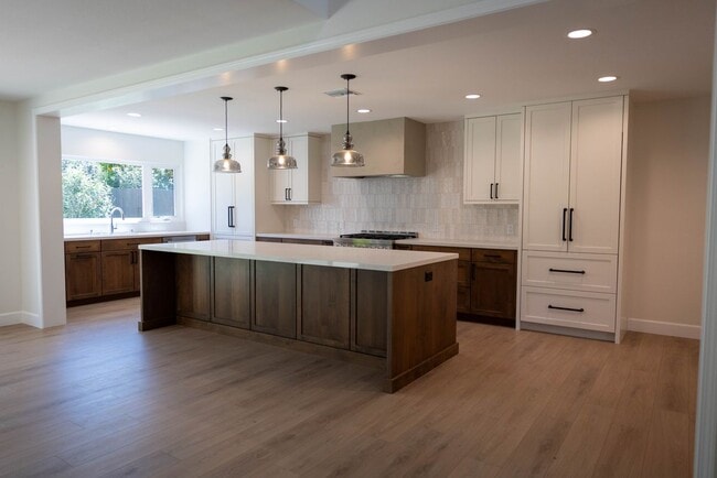 Foto del edificio - 1552 Brentford Ave