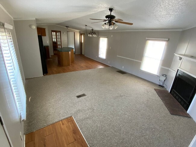 Building Photo - Black Creek Living 2