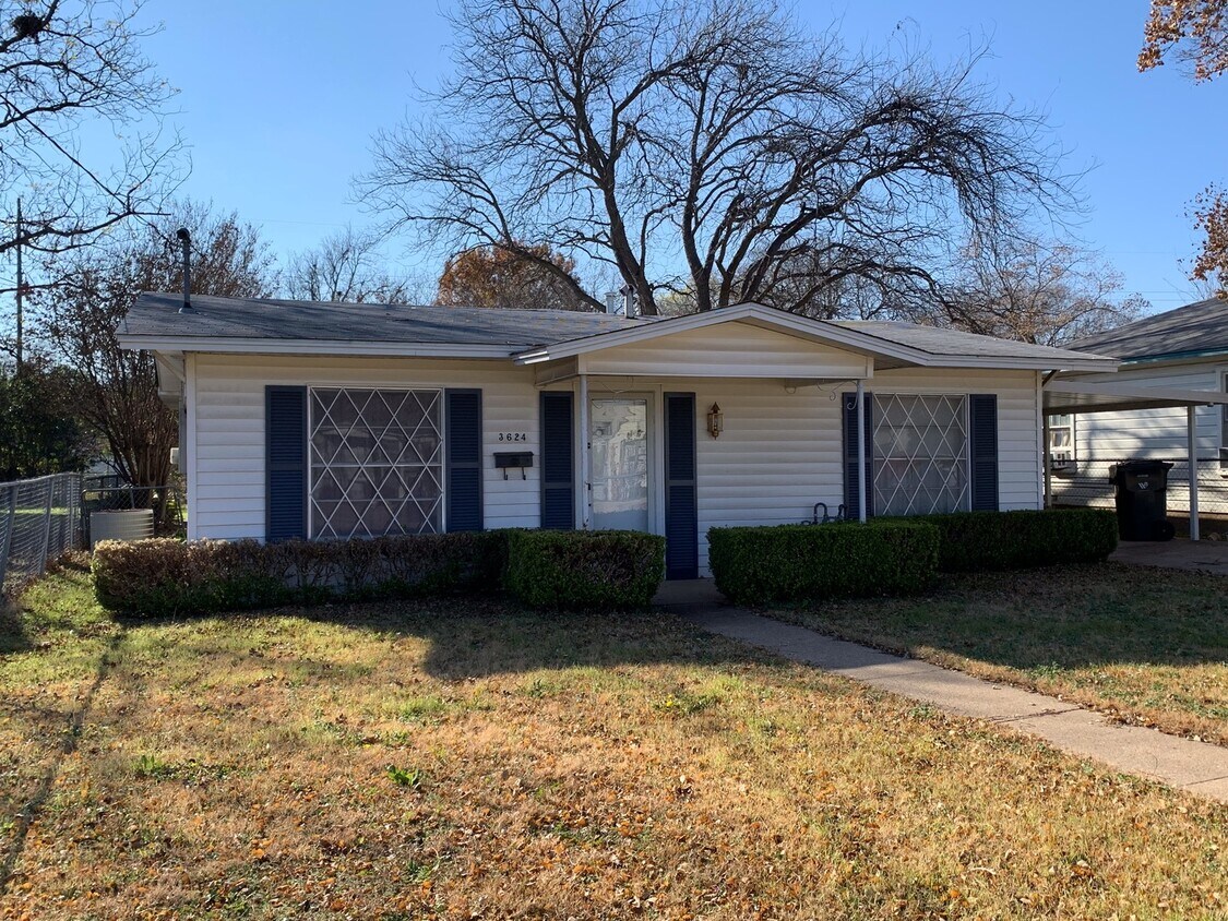 Foto principal - Single Family Home