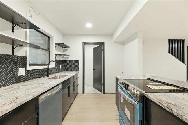 Building Photo - 1487 Springwood Dr SE