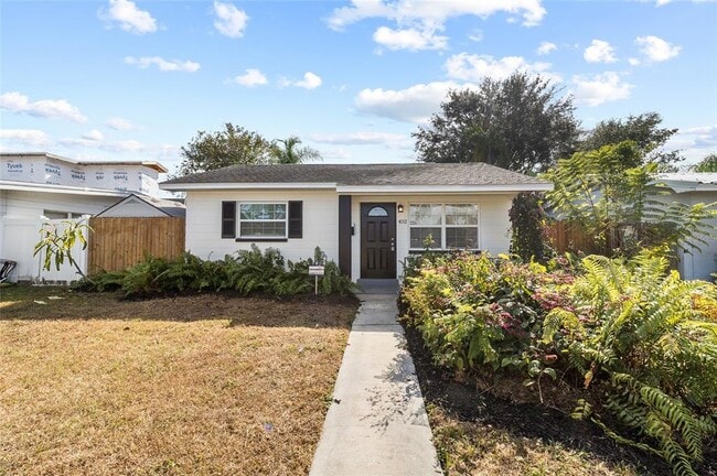 Building Photo - 452 45th Ave N