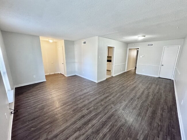 Photo - 4079 Forest View Dr Townhome