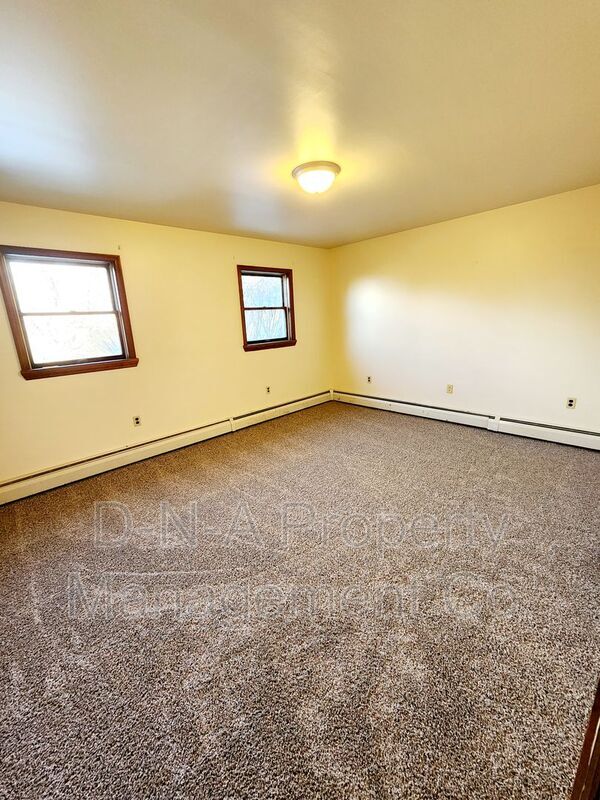 Building Photo - 226 S Hunter Hwy