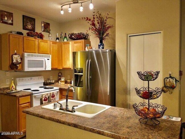Foto del edificio - 4909 S 15th Pl