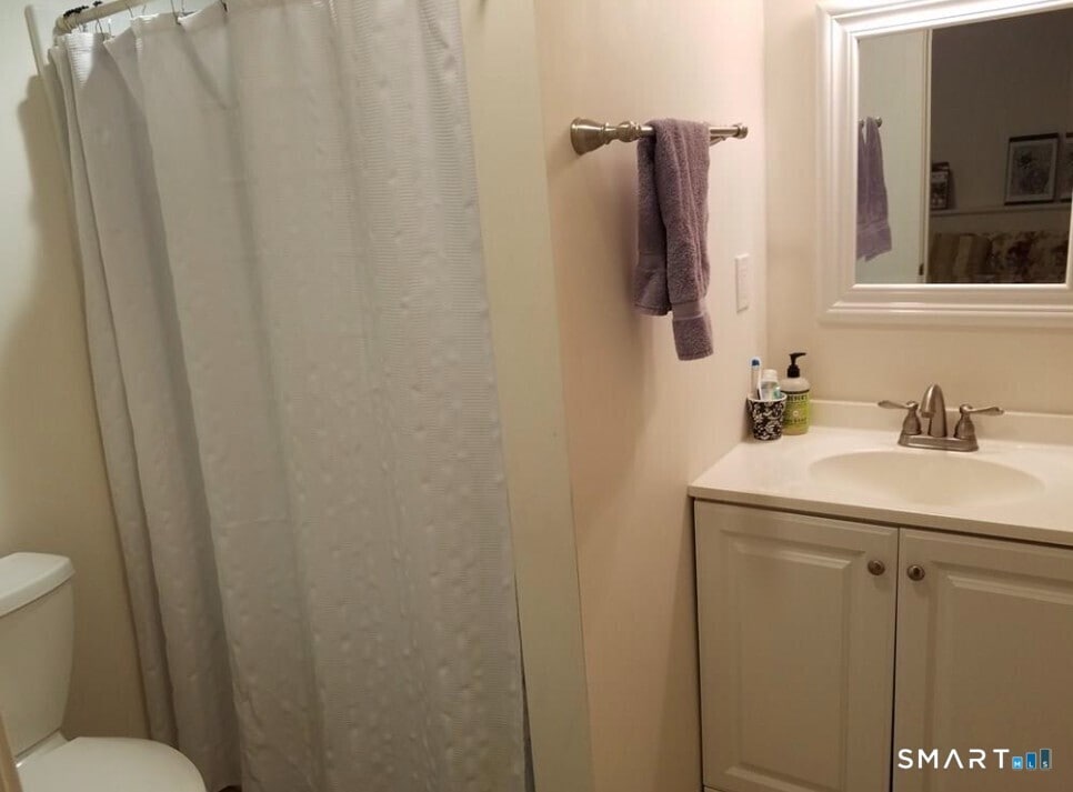 Building Photo - 26 Old Bethel Rd