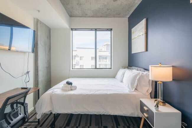 Foto del edificio - 333 E Roosevelt St