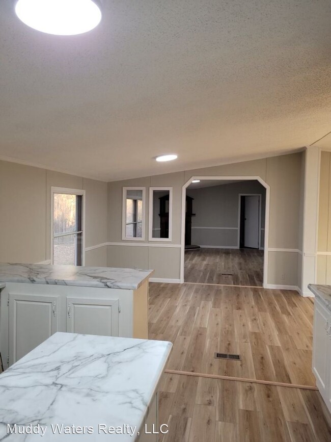 Building Photo - 4 br, 2 bath House - 85 CR 3151