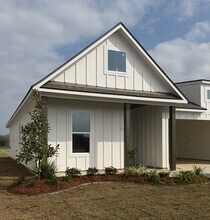 Building Photo - 200 High Pt Wy