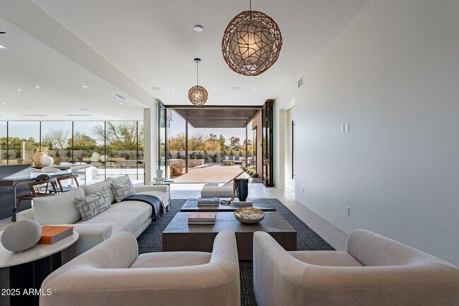 Foto del edificio - 5910 N 45th St