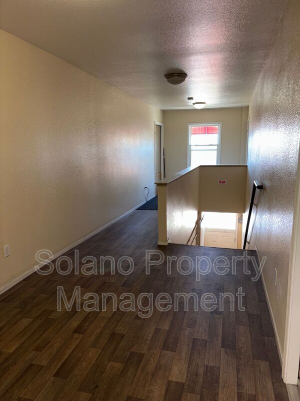 Foto del edificio - 702 Jackson St