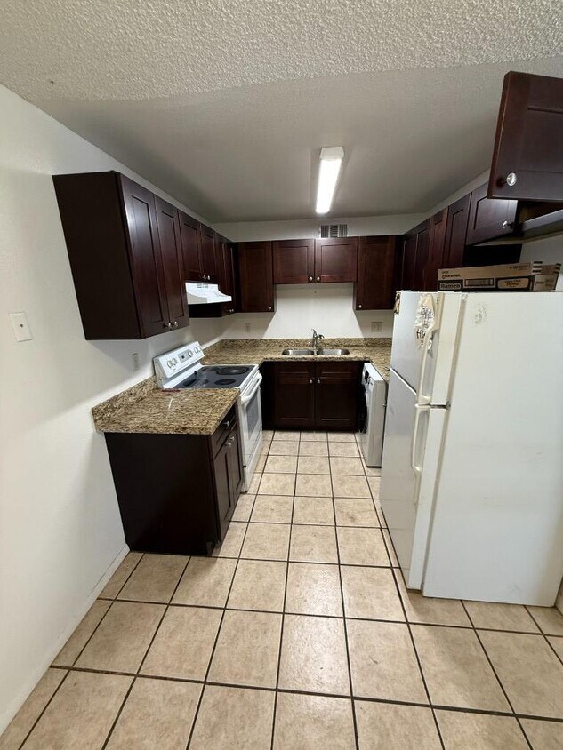 Foto principal - 2 bedroom in GILA BEND AZ 85337