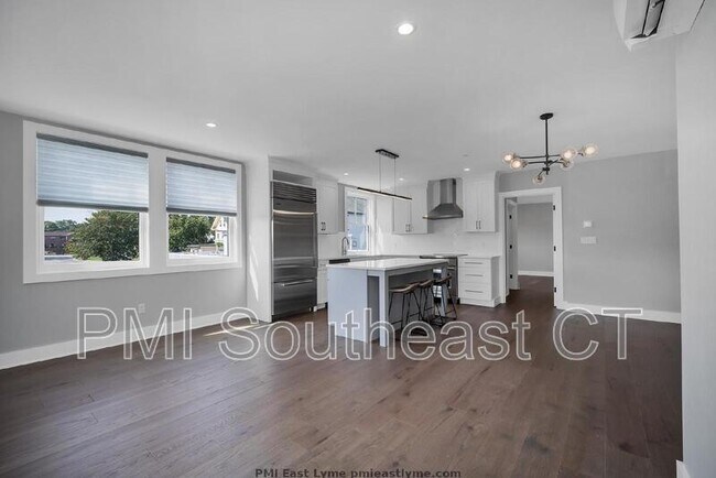 Photo - 3 Water St Apartment
