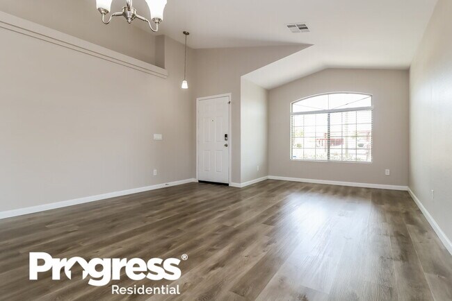 Foto del edificio - 23831 W Hadley St