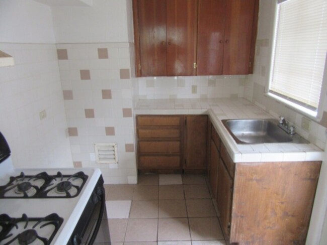 Foto del edificio - ******1 BEDROOM DUPLEX IN DALLAS****