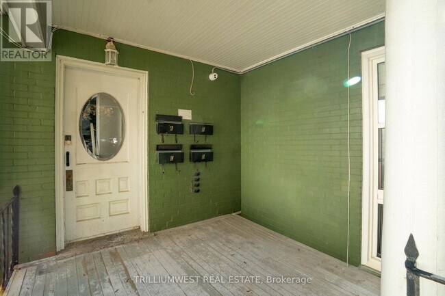 Photo du bâtiment - 98 Church St