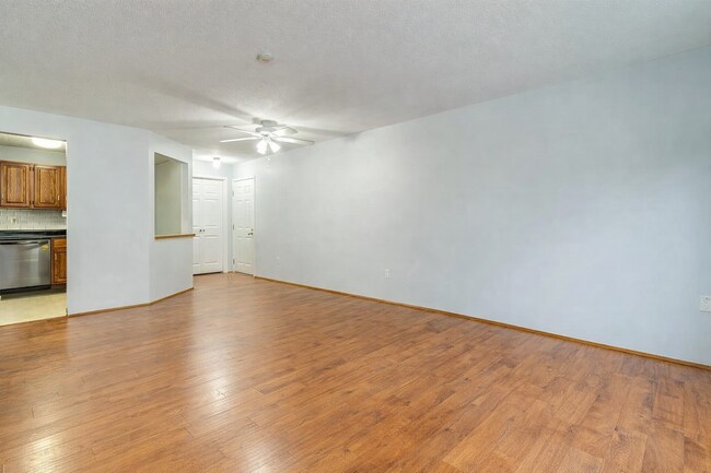 Fotografía del edificio - 14 Flintlock Ln