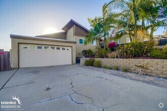 Building Photo - 1032 Ramona Ave