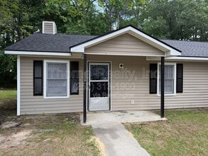 Building Photo - 2249 Sherwood Ave