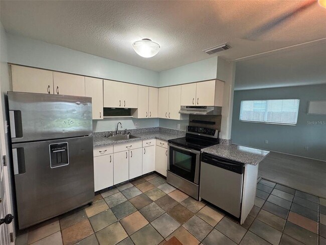 Foto del edificio - 870 50th Ave N