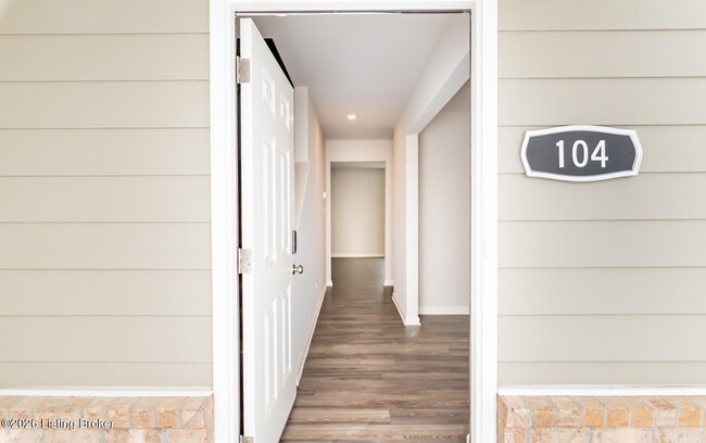 Foto del edificio - 104 Cool Crk Ct