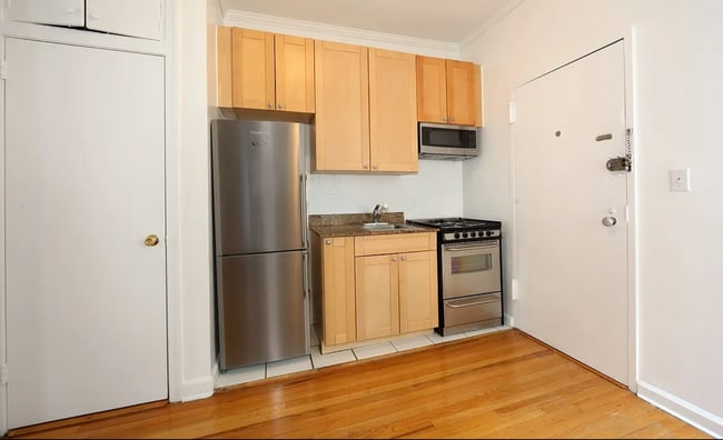 Building Photo - East 66th Street