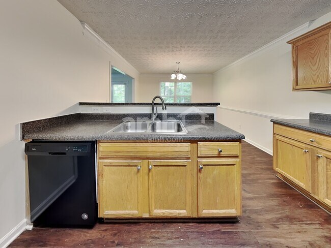 Foto del edificio - 104 Arbor Creek Way