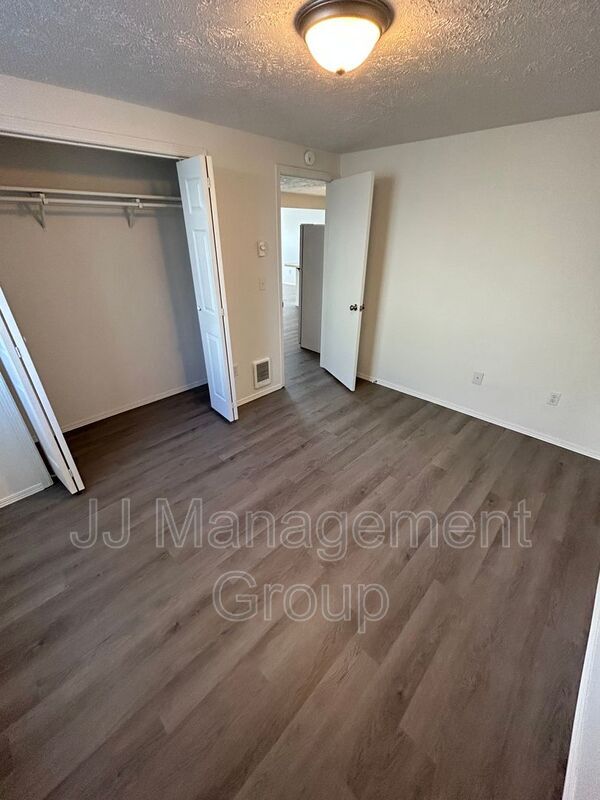 Foto del edificio - 1207 2nd St