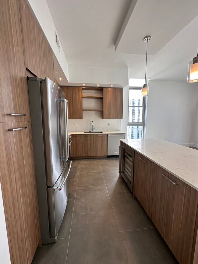 Foto del edificio - 137 NE 25th St