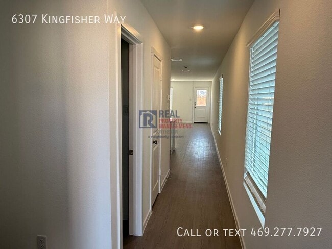 Building Photo - 6307 Kingfisher Wy