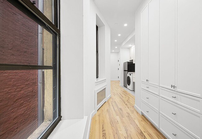 Foto del edificio - 27 W 84th St