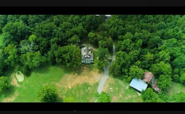 Building Photo - Charming 3BR House in Lewisburg
