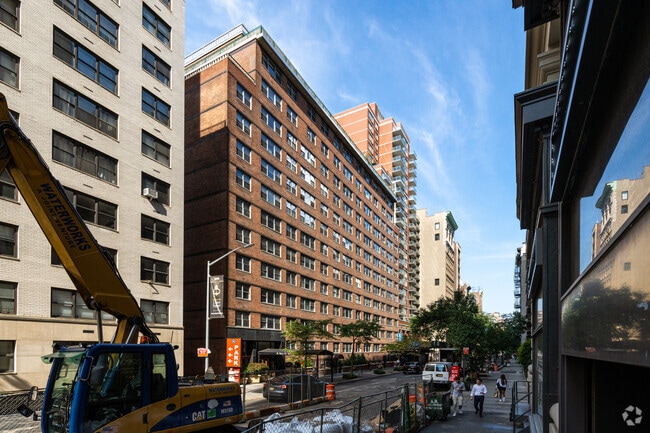 Building Photo - Parker Gramercy