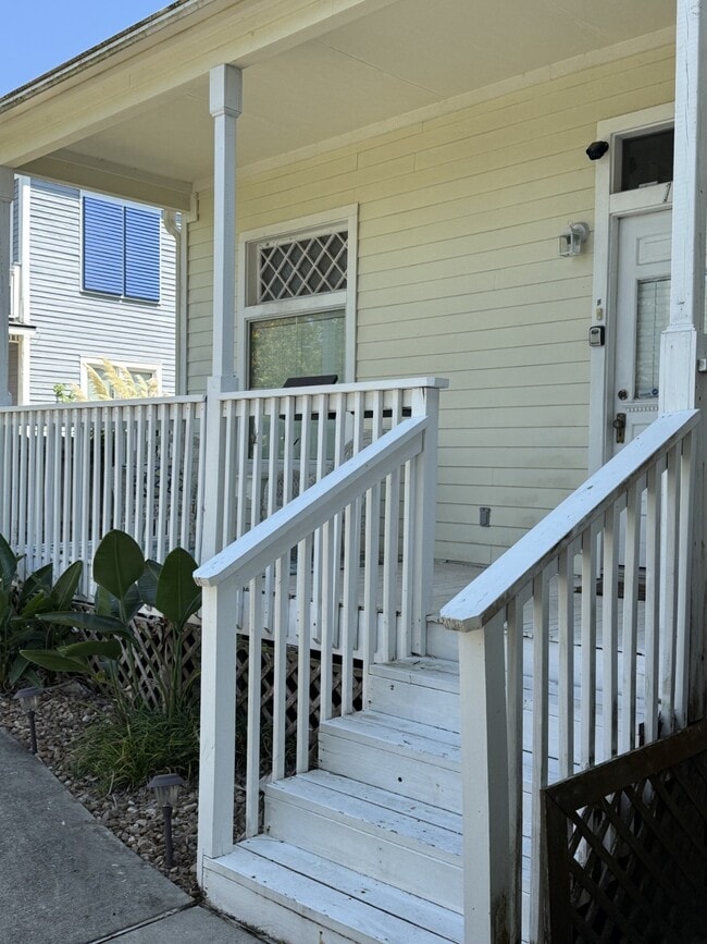 Building Photo - 1519 Avenue M