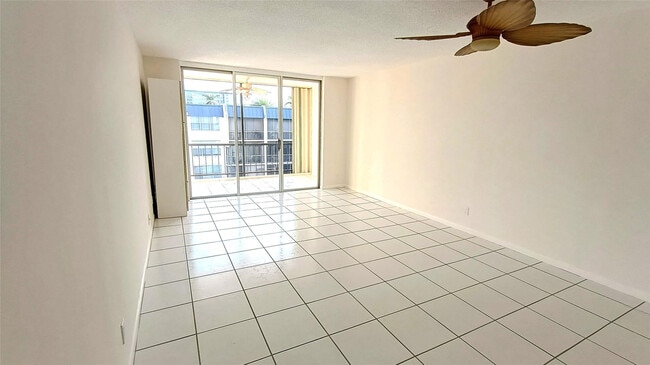 Foto del edificio - 777 S Federal Hwy