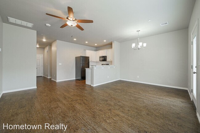 Building Photo - 3 br, 2.5 bath House - 790 SW 13th Street