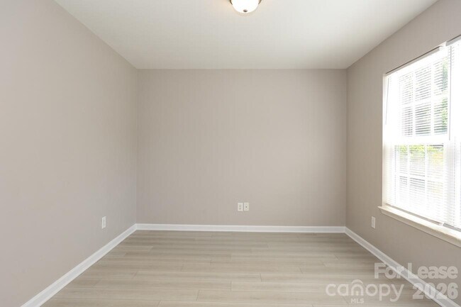 Foto del edificio - 1212 Catawba Run Rd