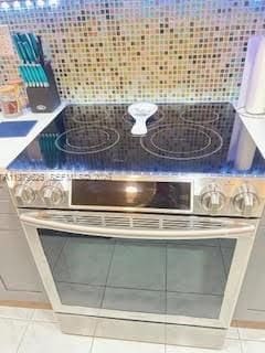 Building Photo - 5190 E Sabal Palm Blvd