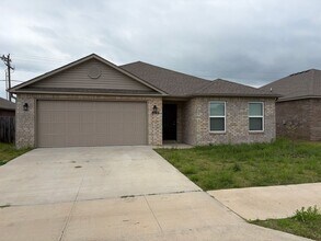 Building Photo - 8104 Melody Ln