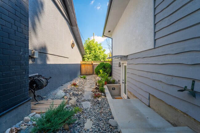 accès privé à la suite jardin - 972 Garrow Dr