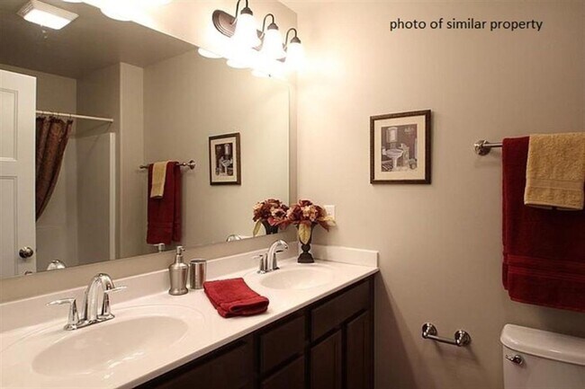 Foto del edificio - 4 Bedroom 3.5 Bath Single Family Home! Gre...