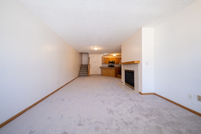 Building Photo - 17537 Gillette Way