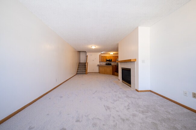 Foto del edificio - 17537 Gillette Way