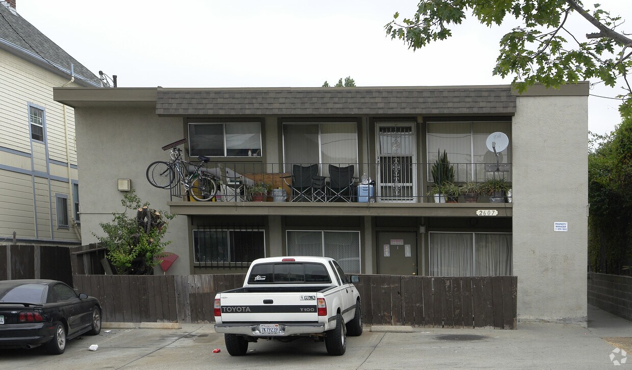 Primary Photo - 2607 12th Ave