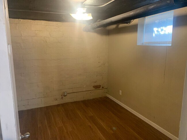 Building Photo - 1509 Main St