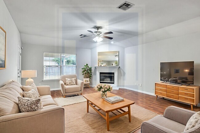 Foto del edificio - 1500 Gardena Canyon Dr