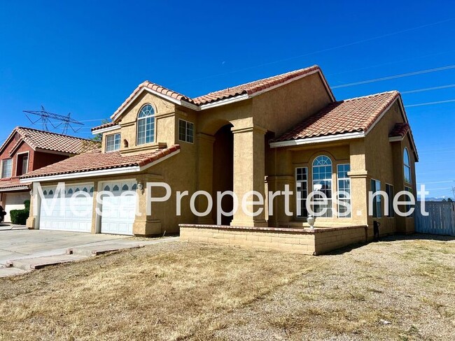 Building Photo - 12530 High Desert Rd