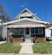 Building Photo - 53 E Lake St