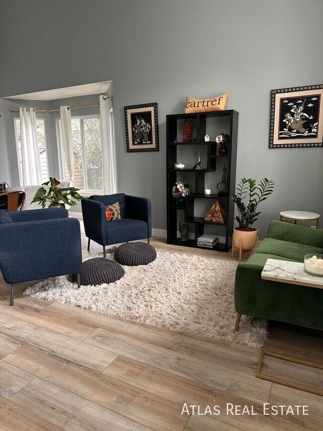 Foto del edificio - 5541 Spruce Ave
