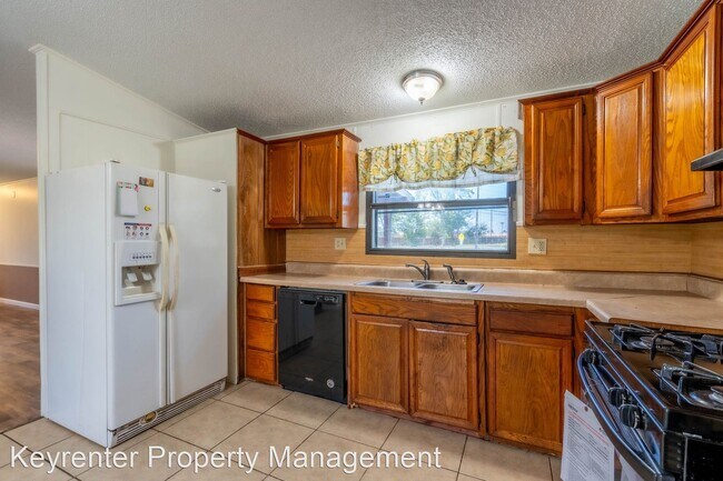 Building Photo - 3 br, 2 bath House - 20940 E 45th St