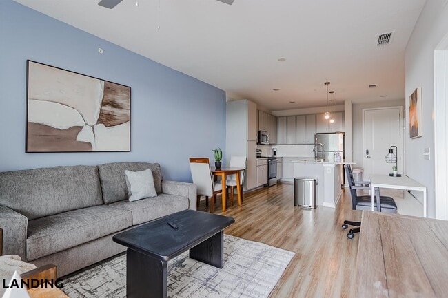 Building Photo - 2331 Commerce Park Dr NE